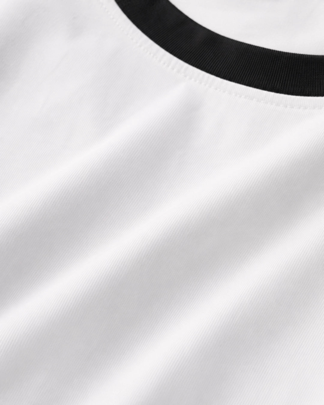 Onyx Ring: Ringer T-Shirt